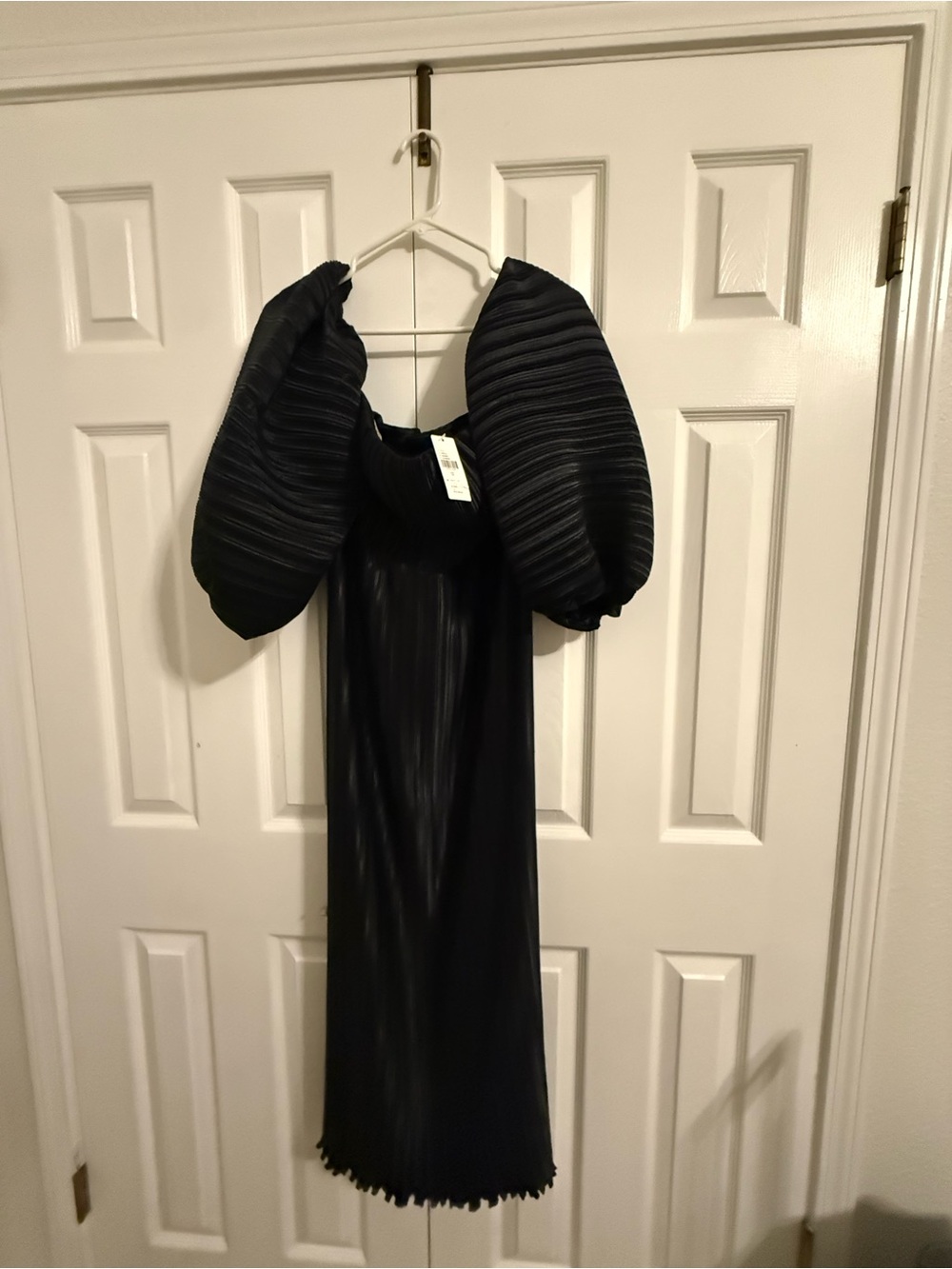 L’lDEE Off-Shoulder Pleated Black column Midi Dress 10 - Picture 6 of 6